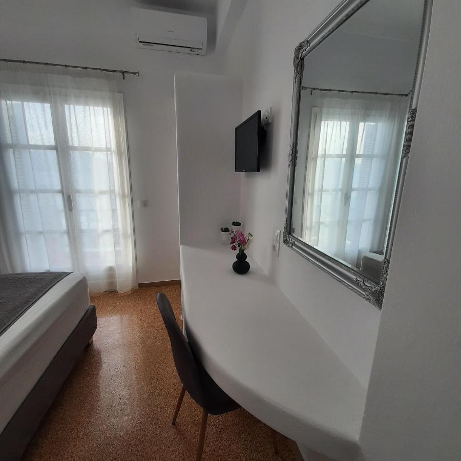 Flora Rooms & Apartments Nausa Zewnętrze zdjęcie